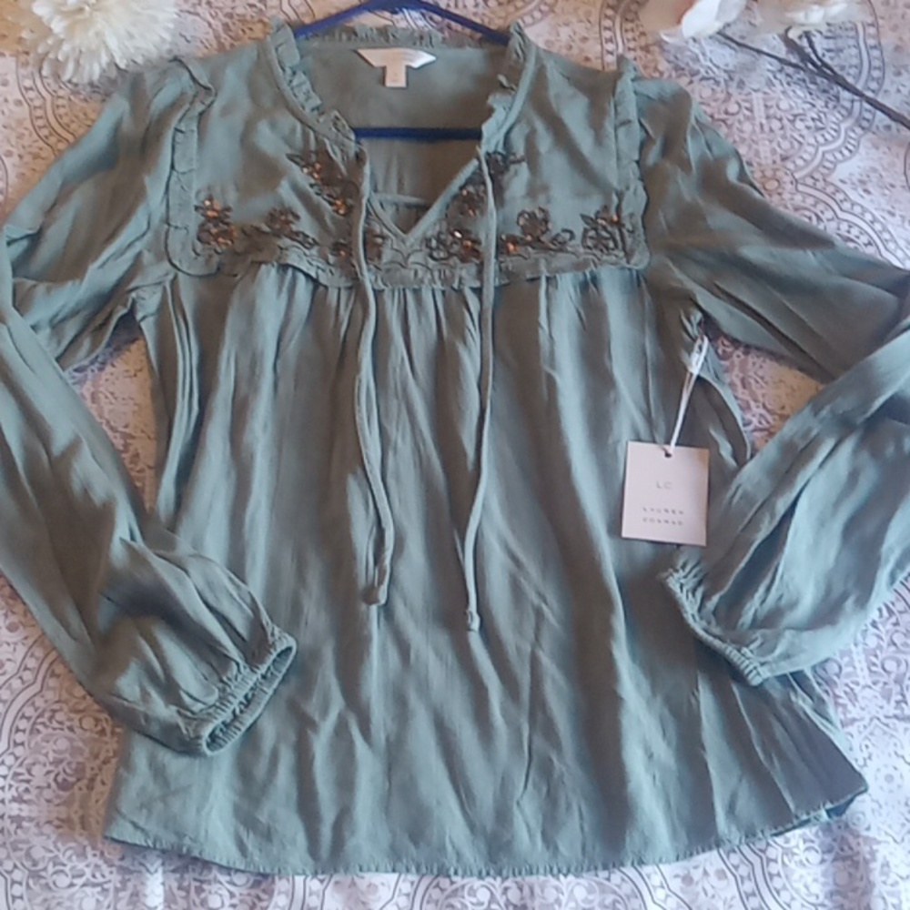 NWT Lauren Conrad sage boho top